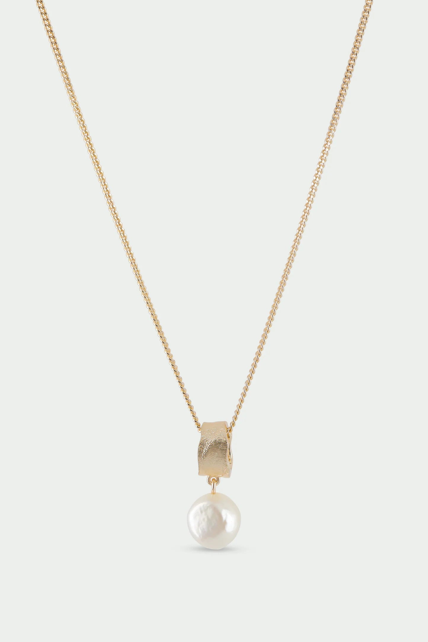 Freshwater Pearl Necklace Gold