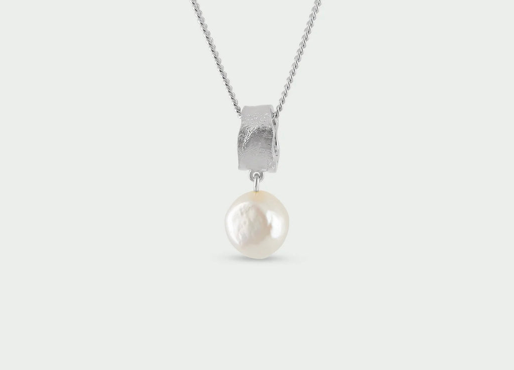 Freshwater Pearl Necklace Silver