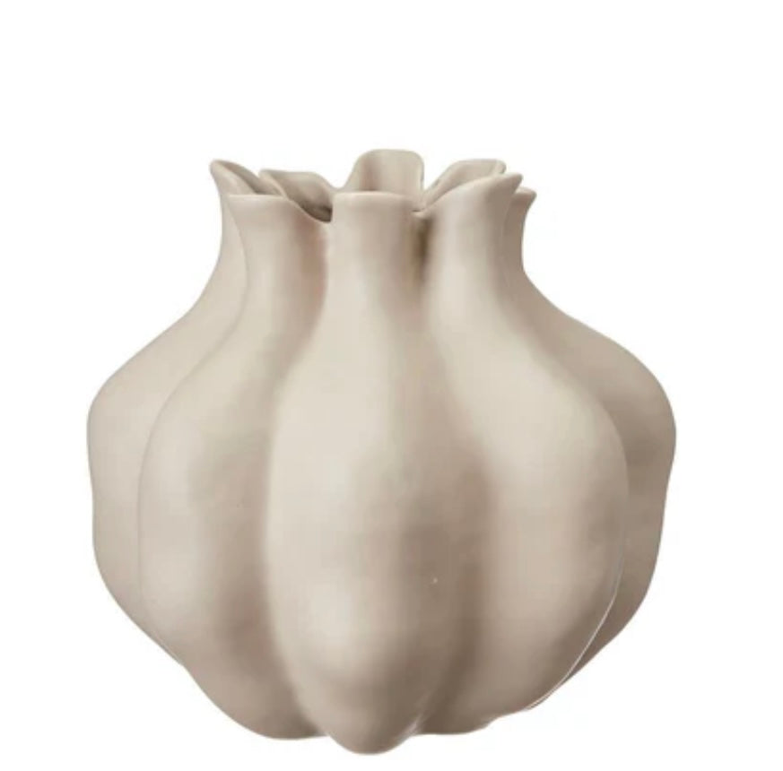 Wikholm Violet Vase Linen