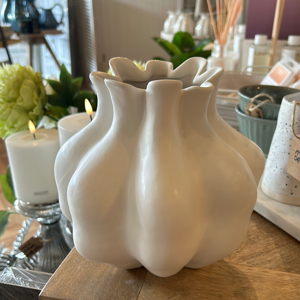 Violet Vase Small White