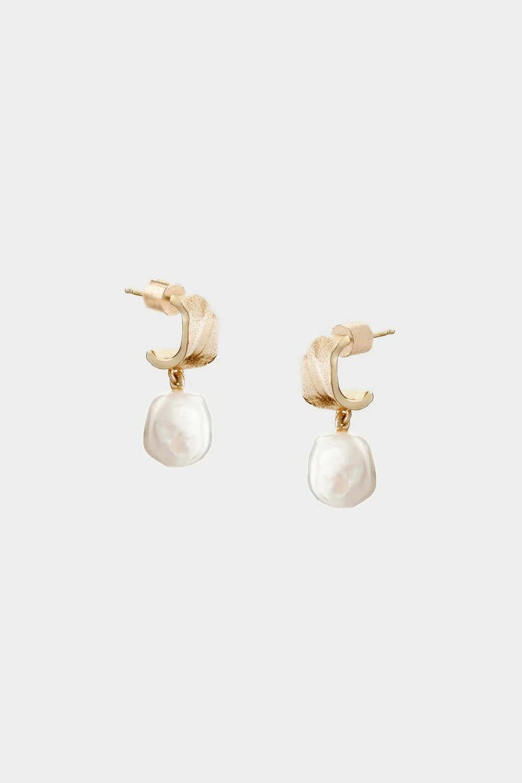 Freshwater Pearl Earrings Gold